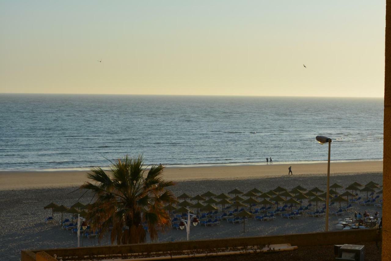 Apartamento Playa Victoria - Cádiz Eksteriør billede